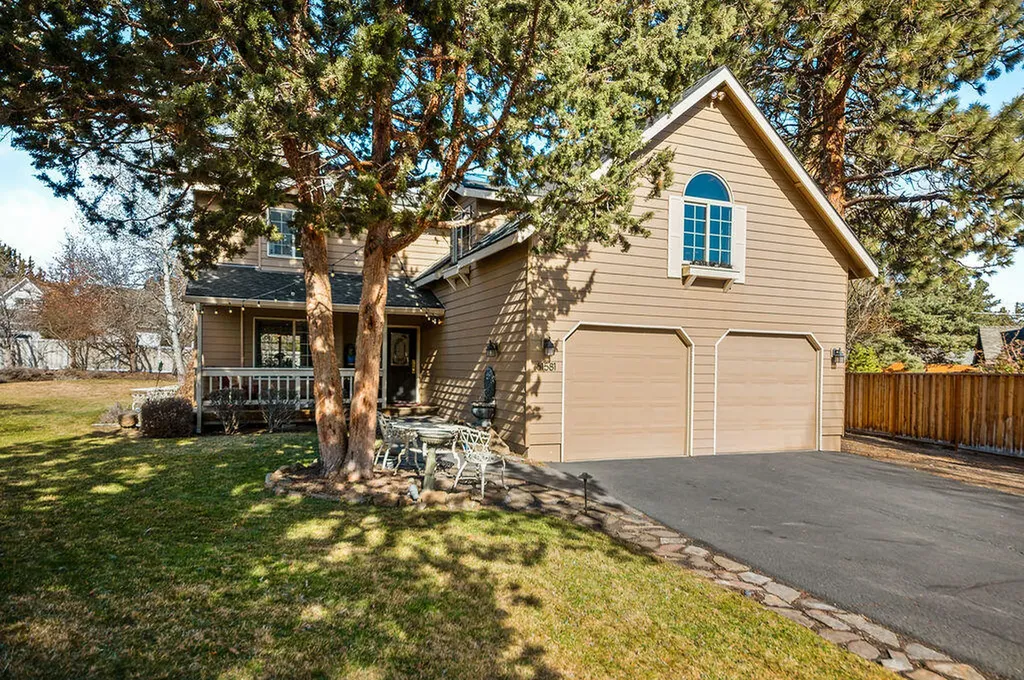 61581 Range Place Bend OR 97702