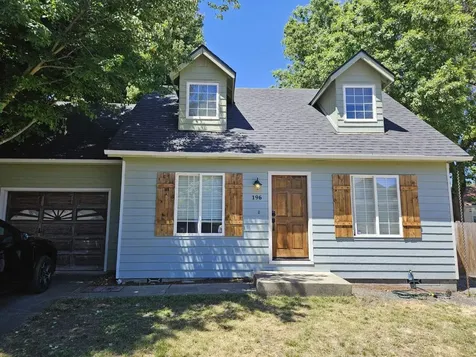 196 W Park Street Grants Pass OR 97527