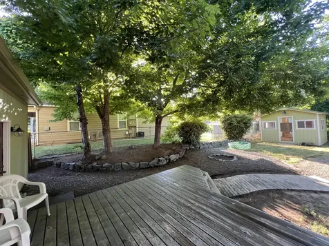 196 W Park Street Grants Pass OR 97527
