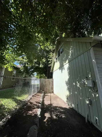 196 W Park Street Grants Pass OR 97527