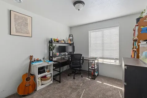 196 W Park Street Grants Pass OR 97527