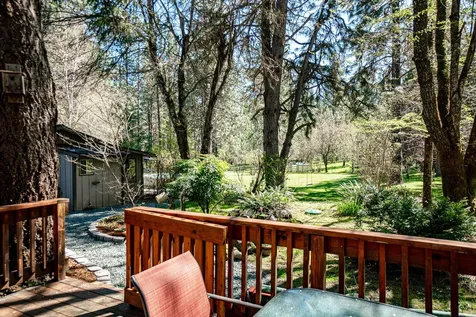 1035 Minthorne Road Rogue River OR 97537