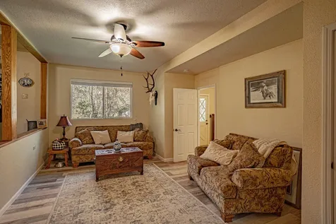 1035 Minthorne Road Rogue River OR 97537
