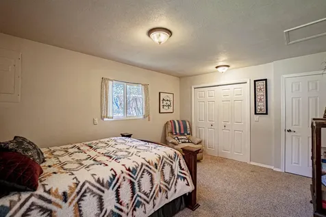 1035 Minthorne Road Rogue River OR 97537