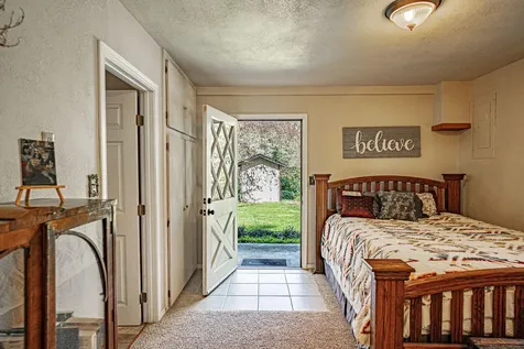 1035 Minthorne Road Rogue River OR 97537