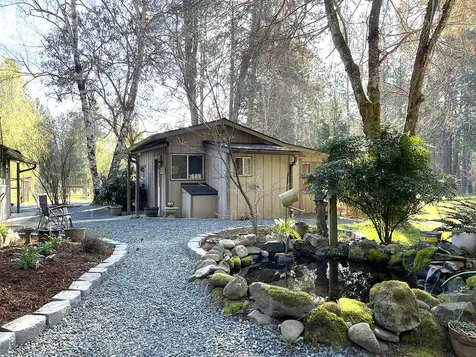 1035 Minthorne Road Rogue River OR 97537