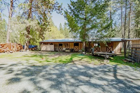 1035 Minthorne Road Rogue River OR 97537
