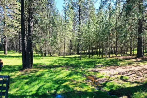1035 Minthorne Road Rogue River OR 97537