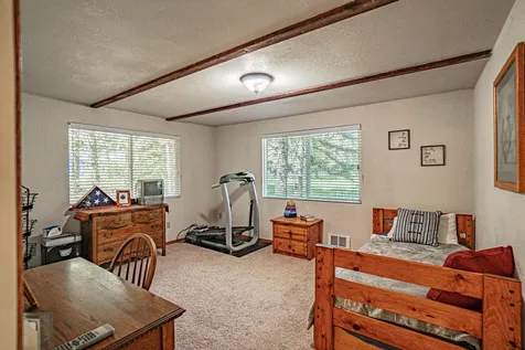 1035 Minthorne Road Rogue River OR 97537