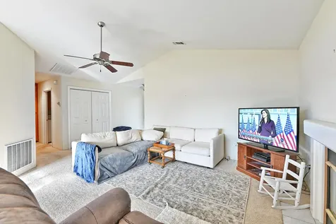 764 Fernwood Drive Medford OR 97504