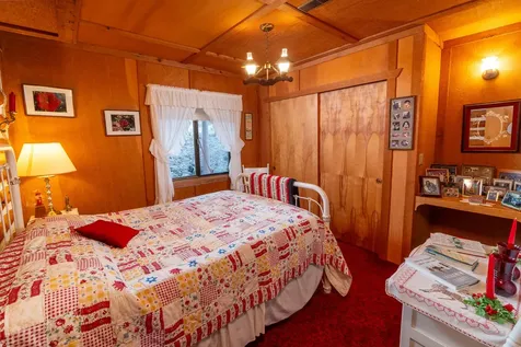 60384 Arnold Market Road Bend OR 97702