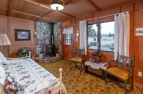 60384 Arnold Market Road Bend OR 97702