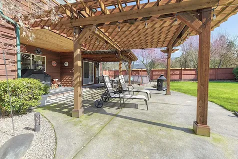121 Valle Vista Drive Grants Pass OR 97527