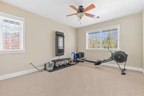 2711 Oak View Circle Medford OR 97504