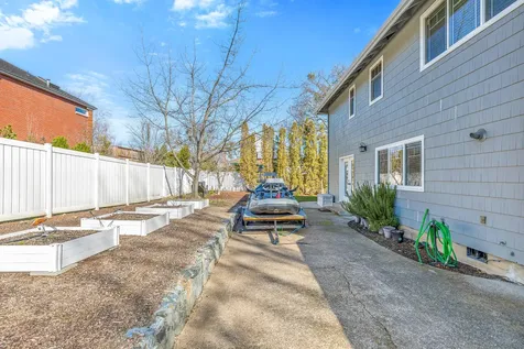 2711 Oak View Circle Medford OR 97504