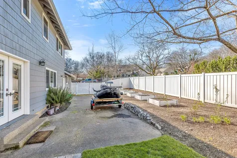 2711 Oak View Circle Medford OR 97504