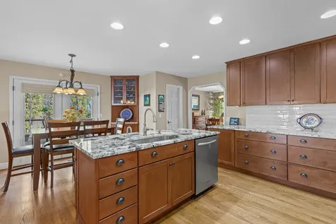 2711 Oak View Circle Medford OR 97504
