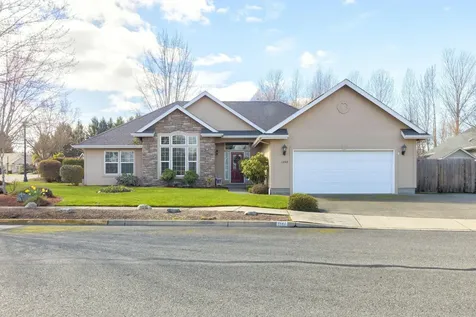 1248 Devonshire Way Grants Pass OR 97527