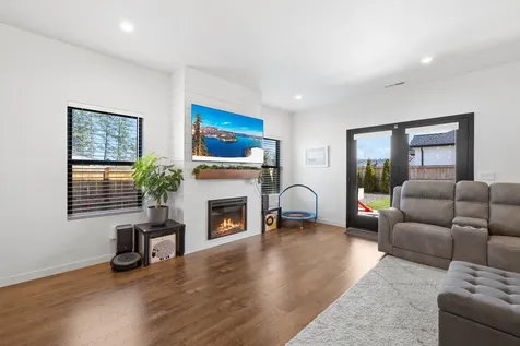 80 Woodlands Drive Eagle Point OR 97524