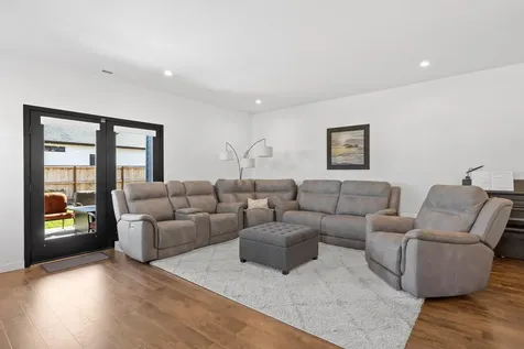 80 Woodlands Drive Eagle Point OR 97524