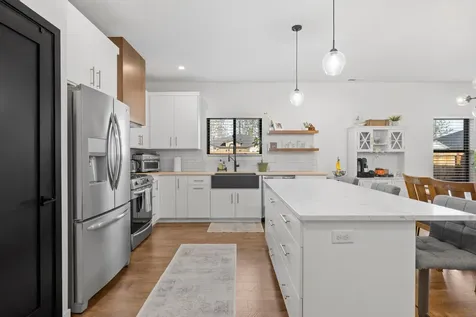80 Woodlands Drive Eagle Point OR 97524