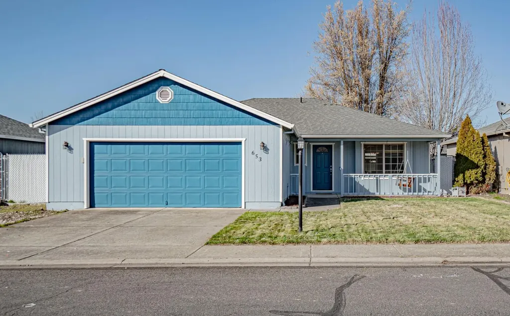 653 Andrea Way Eagle Point OR 97524