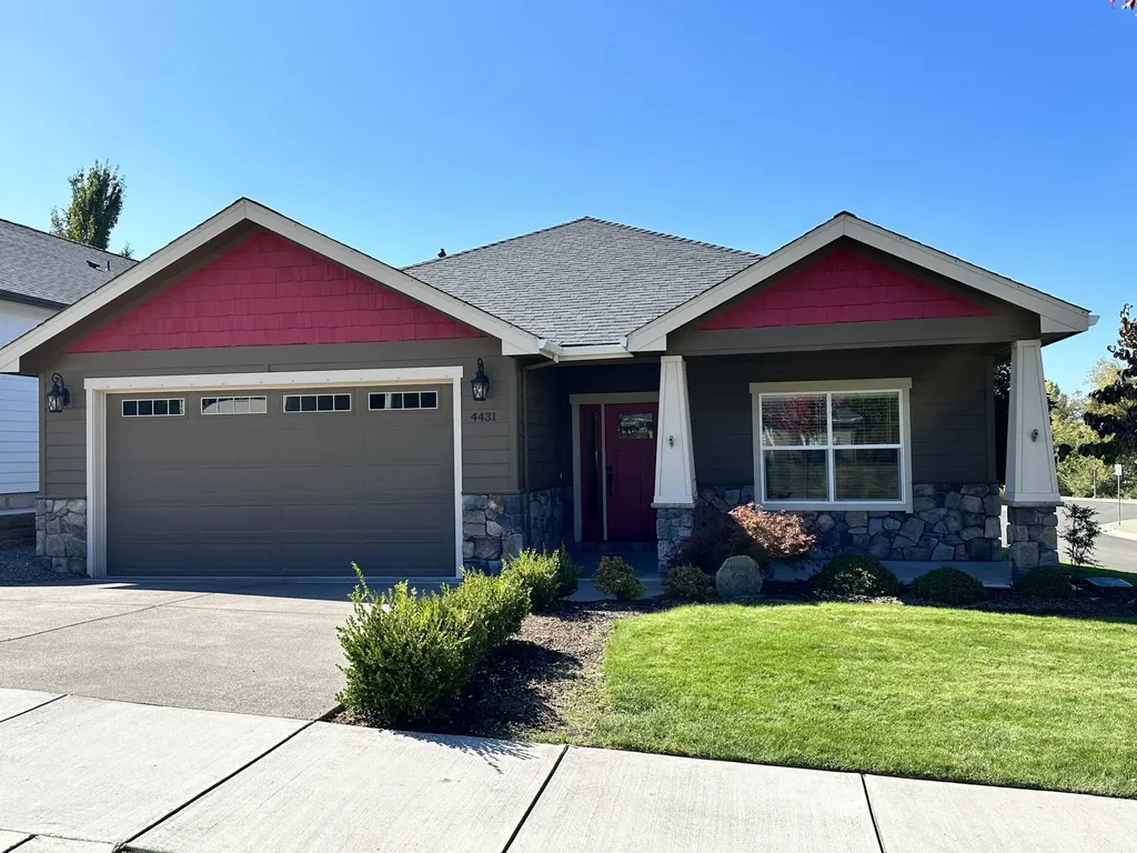 4431 Eagle Trace Drive Medford OR 97504
