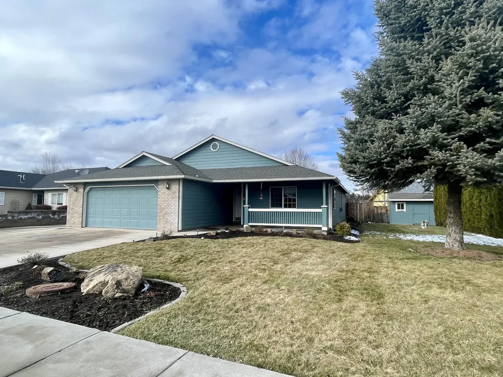 2109 NW Greenwood Place Redmond OR 97756