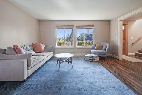 3098 NW Kelly Hill Court Bend OR 97703