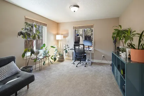 3098 NW Kelly Hill Court Bend OR 97703