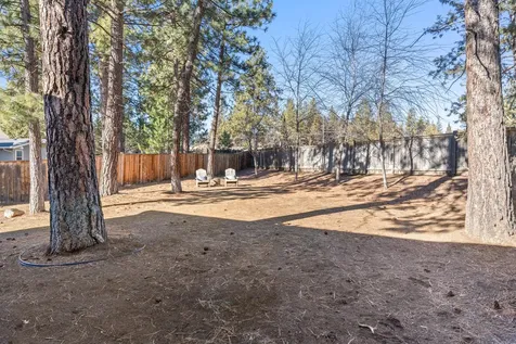 3098 NW Kelly Hill Court Bend OR 97703