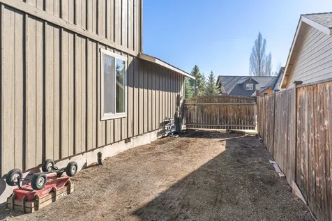 3098 NW Kelly Hill Court Bend OR 97703