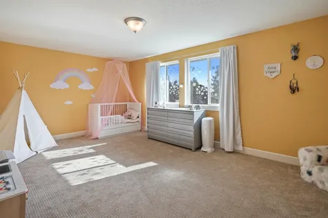 3098 NW Kelly Hill Court Bend OR 97703