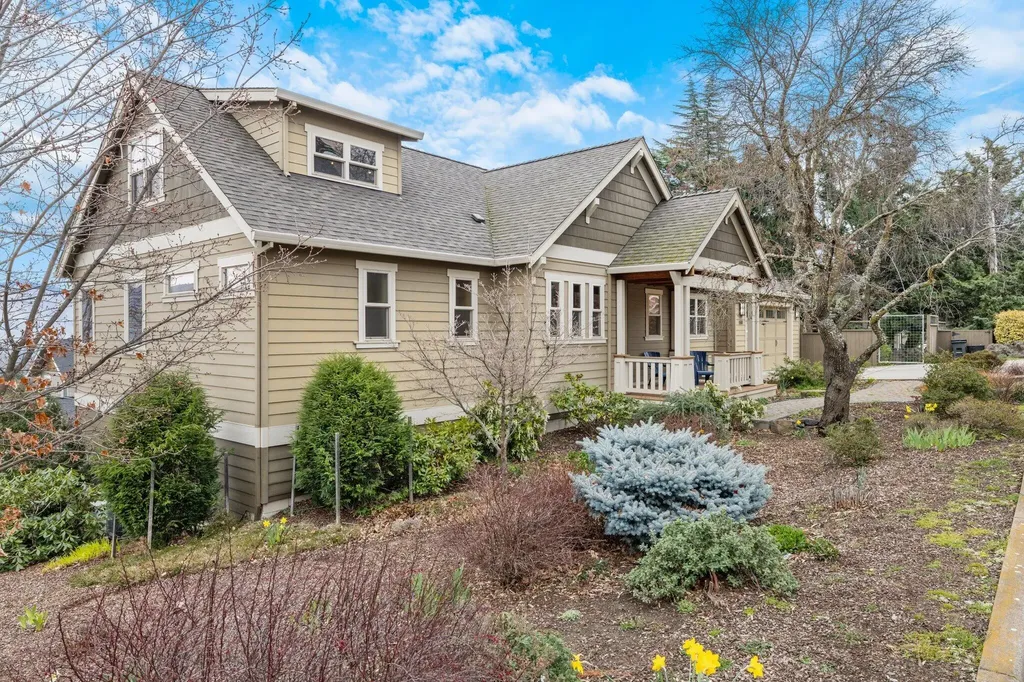 688 Walnut Street Ashland OR 97520