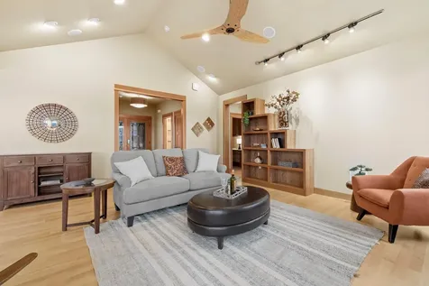 688 Walnut Street Ashland OR 97520