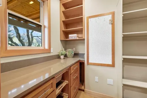 688 Walnut Street Ashland OR 97520