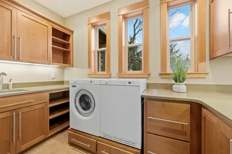 688 Walnut Street Ashland OR 97520
