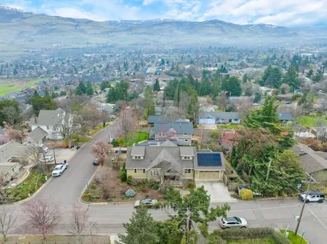 688 Walnut Street Ashland OR 97520