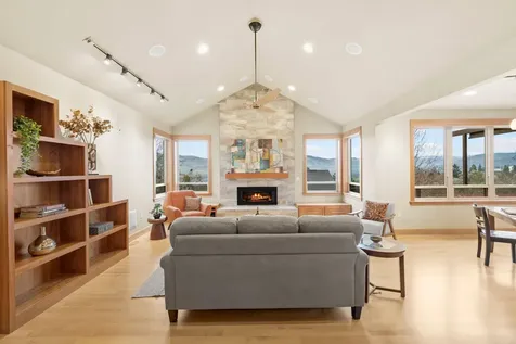688 Walnut Street Ashland OR 97520