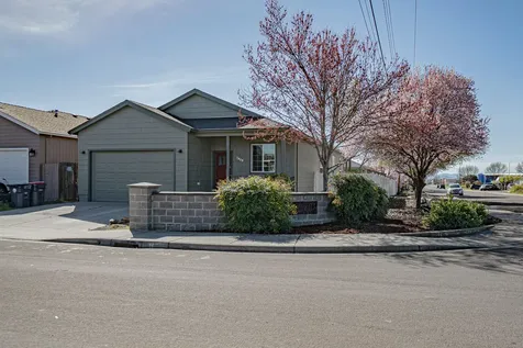 7429 Greystone Drive White City OR 97503