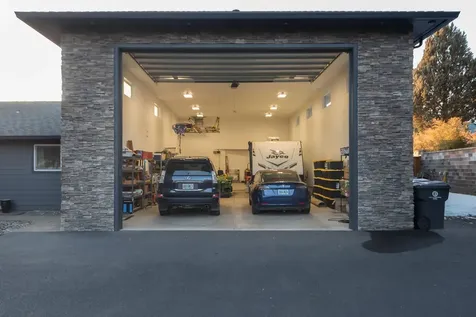 62267 Powell Butte Highway Bend OR 97701