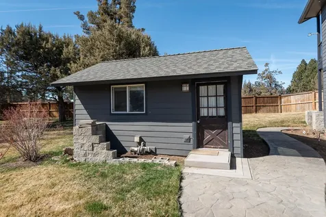 62267 Powell Butte Highway Bend OR 97701