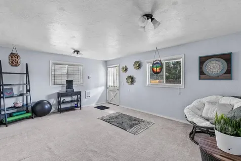 62267 Powell Butte Highway Bend OR 97701