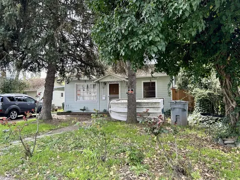 507 SE I Street Grants Pass OR 97526