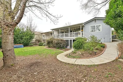 1616 Lenora Drive Medford OR 97504
