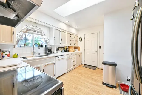 1616 Lenora Drive Medford OR 97504