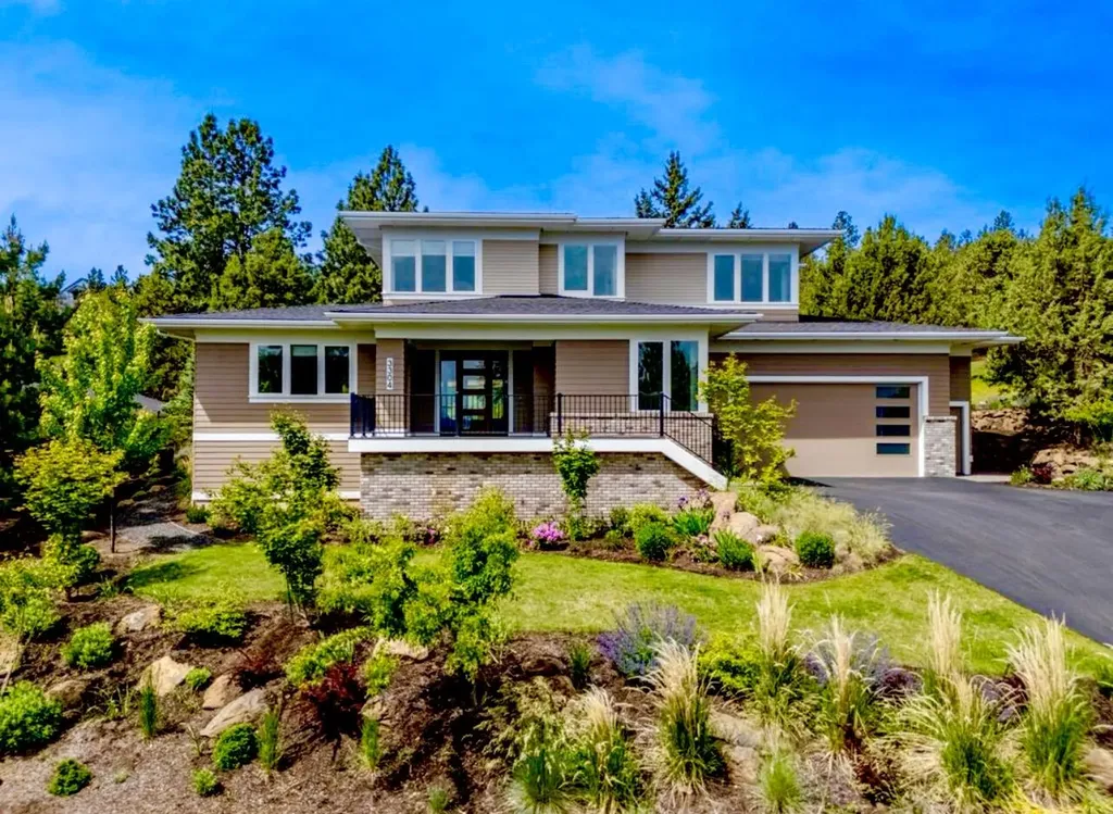 3304 NW Fairway Heights Drive Bend OR 97703
