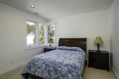 3304 NW Fairway Heights Drive Bend OR 97703