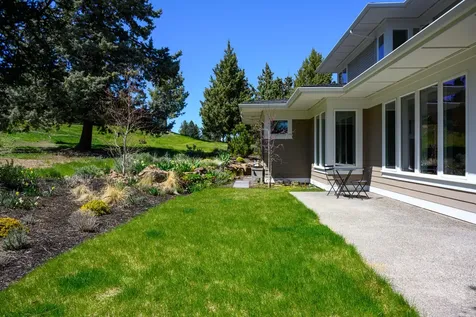 3304 NW Fairway Heights Drive Bend OR 97703