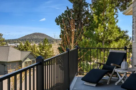 3304 NW Fairway Heights Drive Bend OR 97703